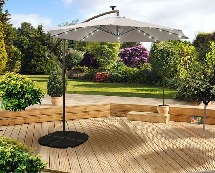 LED solar parasol